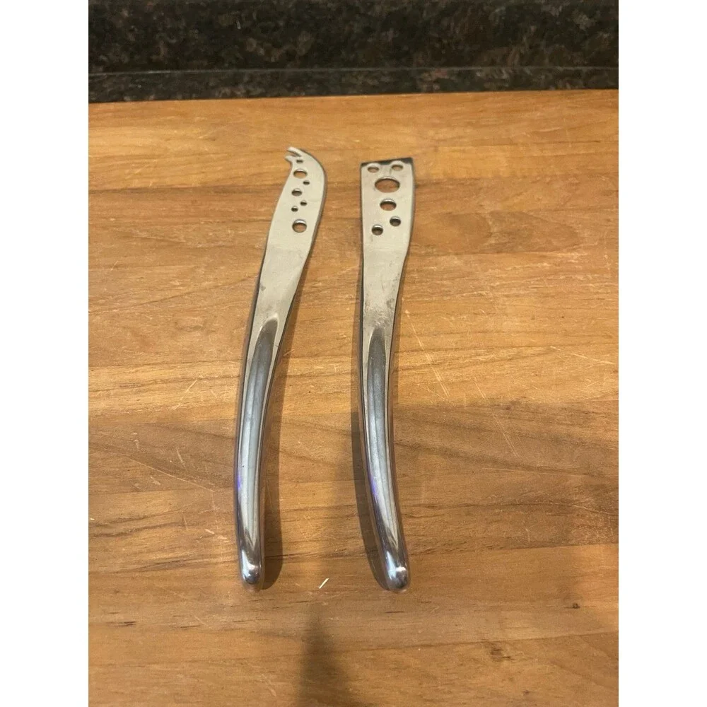 2 Soft Cheese Knife Milano Designed